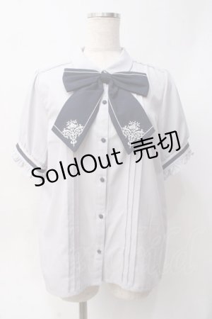 画像: axes femme / 刺繍リボンセットブラウス  グレー Y-25-06-09-076-AX-BL-SZ-ZY
