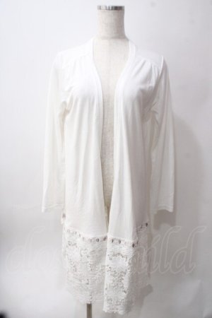画像: axes femme / 裾レースＵＶカットカーデ F 白 Y-25-06-12-073-AX-TO-SZ-ZY