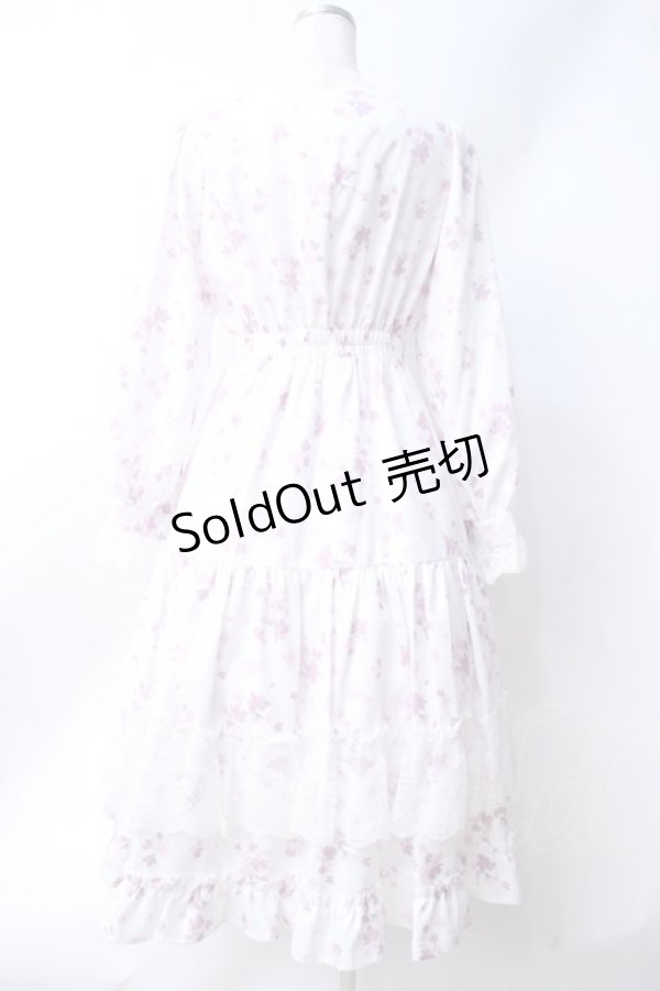 ワンピース　★どらみ★sama axes femme / SAKURAティアードワンピース 白 Y-25-06-18-065-AX