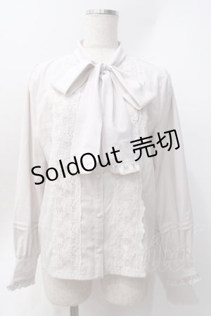 画像: axes femme / 繊細レース×ボウタイブラウス  グレージュ Y-25-06-20-033-AX-BL-SZ-ZY