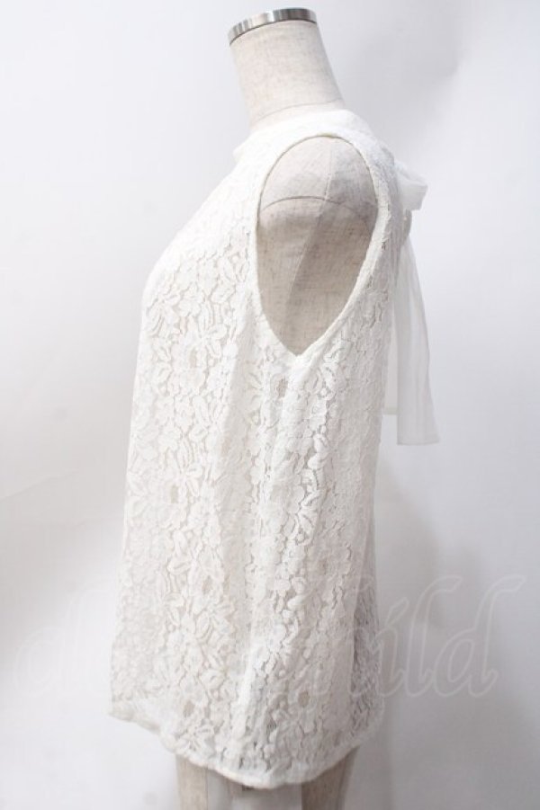 画像2: axes femme POETIQUE / バックリボン総レースブラウス  白 Y-25-06-20-044-AX-TO-SZ-ZI (2)