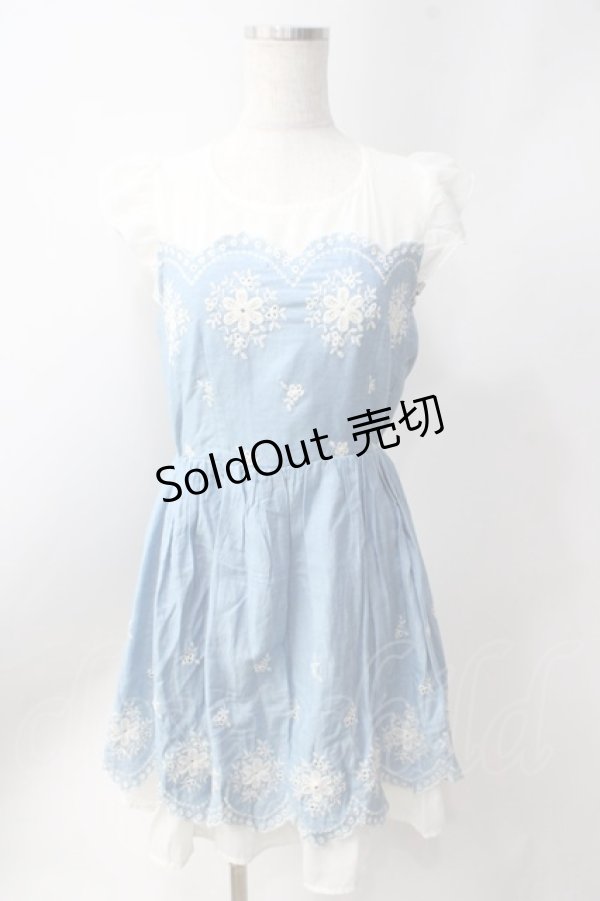 画像1: axes femme / 刺繍入りワンピース  サックス Y-25-06-20-085-AX-OP-SZ-ZI (1)