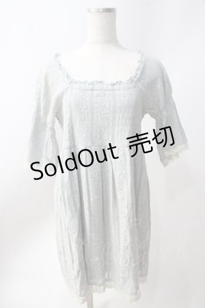 画像: axes femme / コットンレースワンピース  サックス Y-25-06-20-087-AX-OP-SZ-ZY