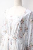 画像3: axes femme / ラッフルフリルレース花柄ワンピース  サックス Y-25-06-20-096-AX-OP-SZ-ZI (3)