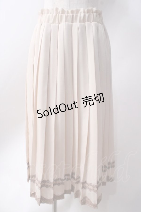 画像1: axes femme / サテンプリーツスカート  生成り Y-25-06-20-125-AX-SK-SZ-ZI (1)