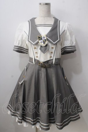 画像: metamorphose / セーラータックワンピース  グレー Y-25-06-24-079-ME-OP-AS-ZY
