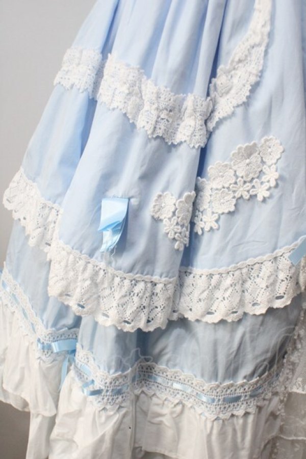 画像5: BABY,THE STARS SHINE BRIGHT / 草原のお花摘みの少女ジャンパースカート  サックス×白 Y-25-06-24-097-BA-OP-SZ-ZY (5)