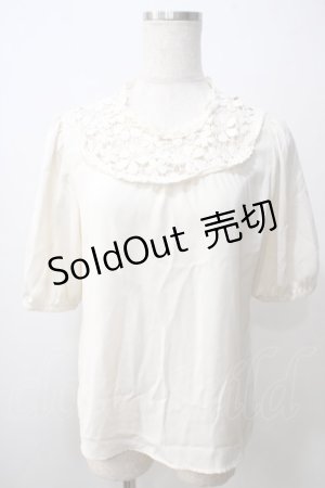 画像: F i.n.t / レースヨーク半袖プルオーバー F オフホワイト Y-25-06-26-007-CA-BL-SZ-ZT0725