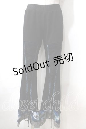画像: Qutie Frash / 編み上げ裾和柄ブーツカットパンツ  黒×青 Y-25-06-26-162-QU-PA-SZ-ZY