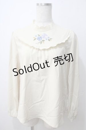 画像: Fi.n.t / お花刺繍ヨークプルブラウス F アイボリー Y-25-06-26-019-CA-BL-SZ-ZT075