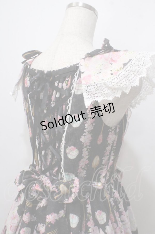 画像5: BABY,THE STARS SHINE BRIGHT / SA・KU・RA Cafe a la mode柄サンドレス風ジャンパースカート  黒 Y-25-06-28-104-BA-OP-SZ-ZY (5)