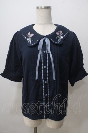 画像: axes femme POETIQUE / チューリップ刺繍ブラウス M 紺 Y-25-07-03-024-AX-BL-SZ-ZY