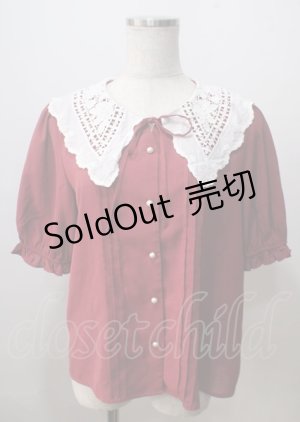 画像: axes femme / バラ刺繍襟ブラウス  赤 Y-25-07-06-021-AX-BL-SZ-ZY