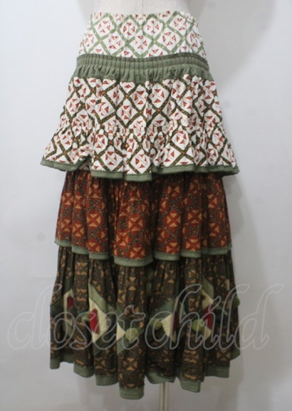 画像2: WONDERFUL WORLD / モチーフ付きパッチワークティアードスカート  グリーン系 Y-25-07-11-137-LO-SK-SZ-ZY (2)