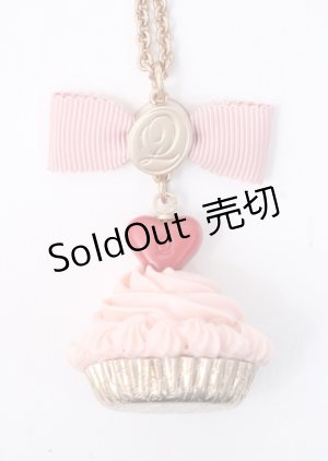 画像: Q-pot. / ハートチョコレートカップケーキネックレス  ストロベリーチョコレート Y-25-07-11-026-QP-AC-SZ-ZY