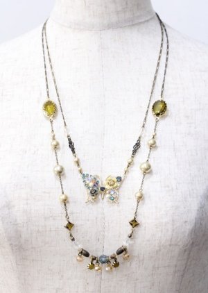 画像: axes femme / 蝶モチーフ2連ネックレス  アンティークゴールド Y-25-07-11-034-AX-AC-SZ-ZY