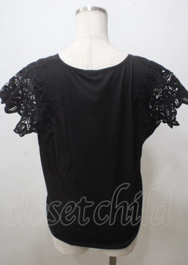 画像2: axes femme / 肩フラワーレースシャツ  黒 Y-25-07-12-050-AX-TO-SZ-ZY (2)