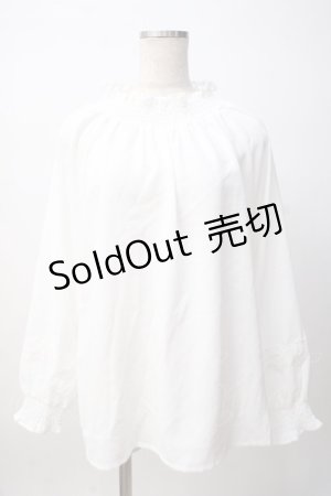 画像: axes femme / シャーリングスタンドブラウス F 白 Y-25-07-14-042-AX-BL-SZ-ZY