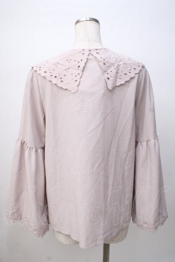 画像3: axes femme / 刺繍入りビッグカラーブラウス M 淡ピンク Y-25-07-14-067-AX-BL-SZ-ZI (3)