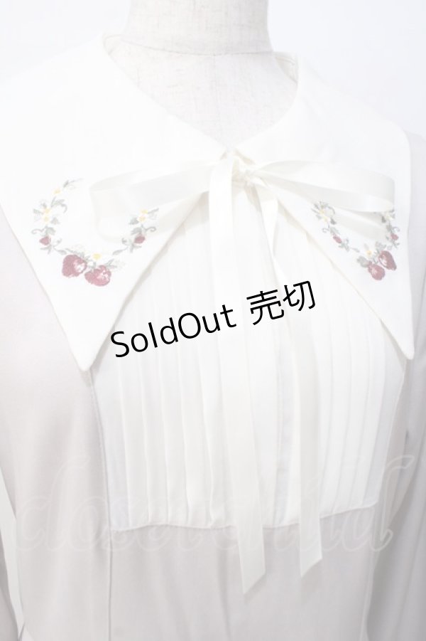 画像5: axes femme / ストロベリー刺繍ワンピース F クリーム Y-25-07-14-108-AX-OP-SZ-ZI (5)