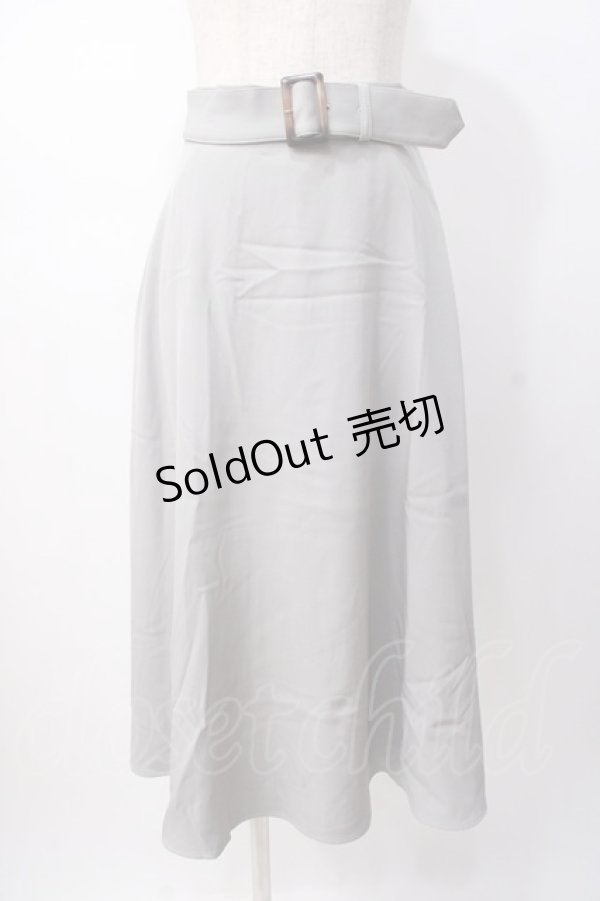 画像1: an another angelus / ベルト付きバックラッフルフレアースカート  グレー Y-25-07-16-054-CA-SK-SZ-ZY (1)