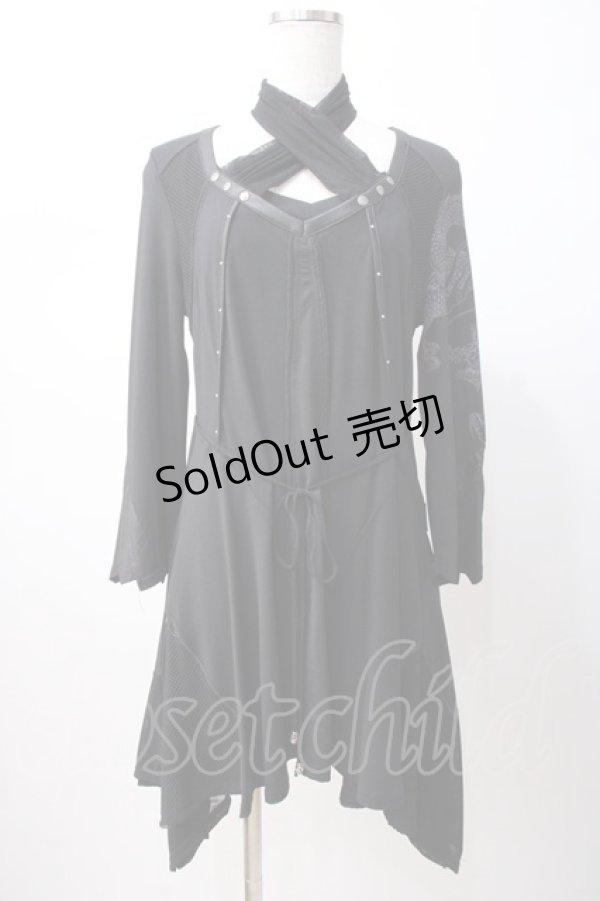 画像1: Ozz Croce / 龍プリント入りアシメワンピース  黒 Y-25-07-16-077-OO-OP-SZ-ZY (1)