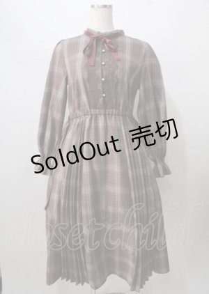画像: axes femme / プリーツ切替チェック柄ワンピース  ブラウン Y-25-07-18-093-AX-OP-SZ-ZI