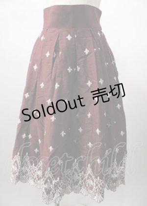 画像: Innocent World / バラとユリ紋章のスカラップスカート  ワイン Y-25-07-18-116-IW-SK-SZ-ZY