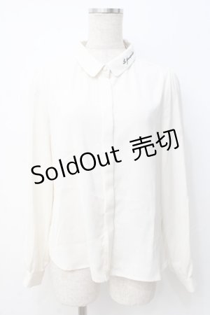 画像: Fi.n.t / リボンタイ付きロゴ刺繍衿ブラウス 生成り Y-25-07-21-048-CA-BL-SZ-ZT0725Y