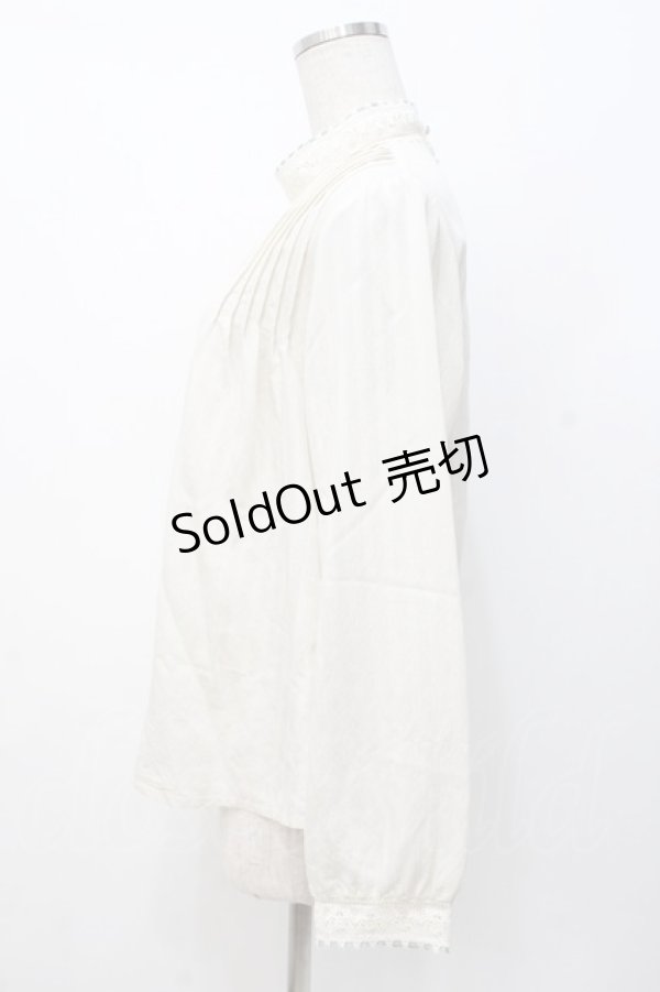 画像2: an another angelus / 配色リボンレーススタンドカラーブラウス  生成り Y-25-07-21-049-CA-BL-SZ-ZY (2)