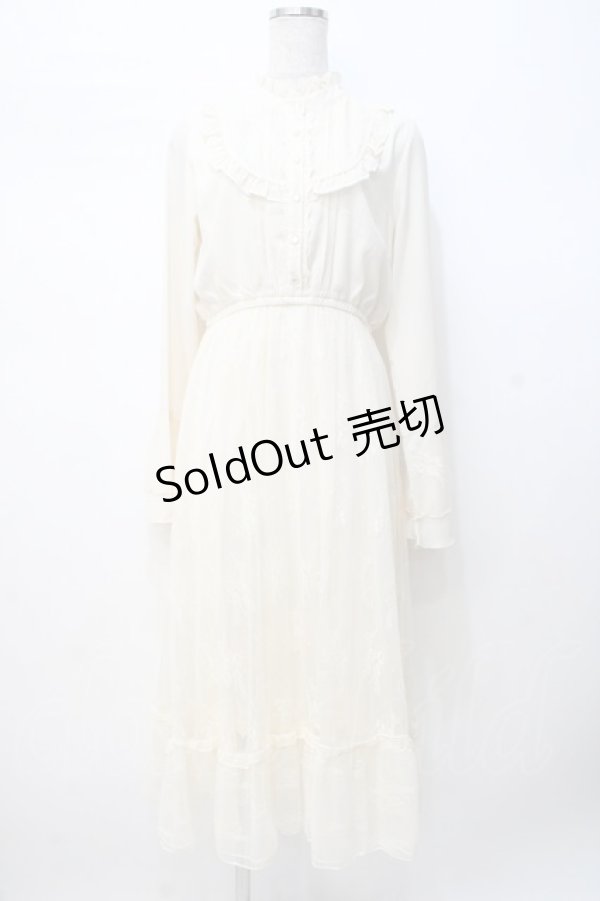 画像1: axes femme / カメオブローチ付ワンピース  オフ Y-25-07-21-096-AX-OP-AS-ZI (1)