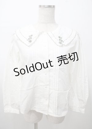 画像: F i.n.t / 単色ローズブーケ刺繍ブラウス  白 Y-25-07-23-040-CA-BL-SZ-ZY
