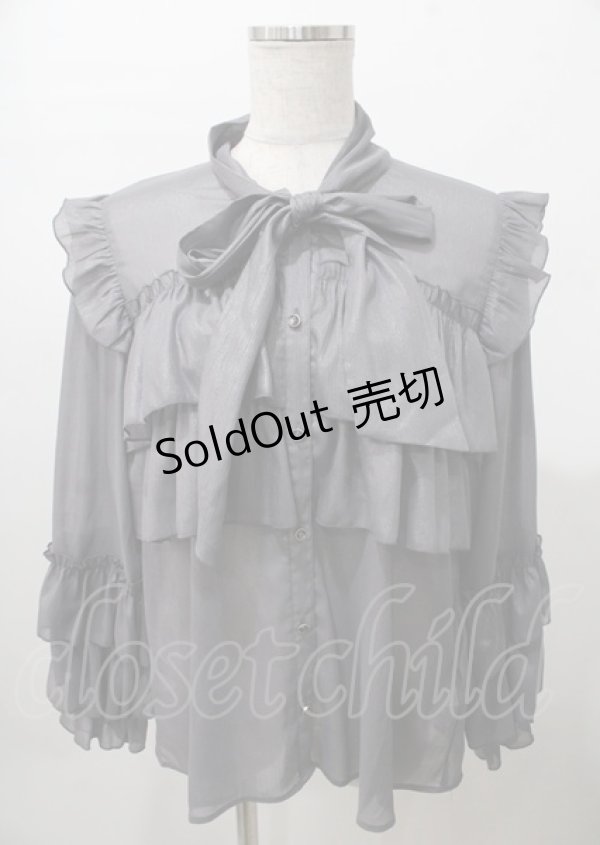 画像1: axes femme / ラメシアー楊柳フリルブラウス F グレー Y-25-07-23-049-AX-BL-SZ-ZY (1)