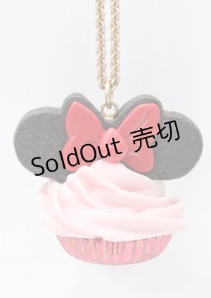 画像: Q-pot. / ミニー/ストロベリーカップケーキ ネックレス  ピンク Y-25-07-23-002-QP-AC-SZ-ZY