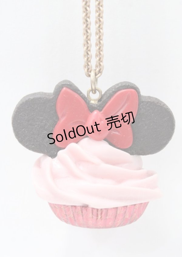 画像1: Q-pot. / ミニー/ストロベリーカップケーキ ネックレス  ピンク Y-25-07-23-002-QP-AC-SZ-ZY (1)