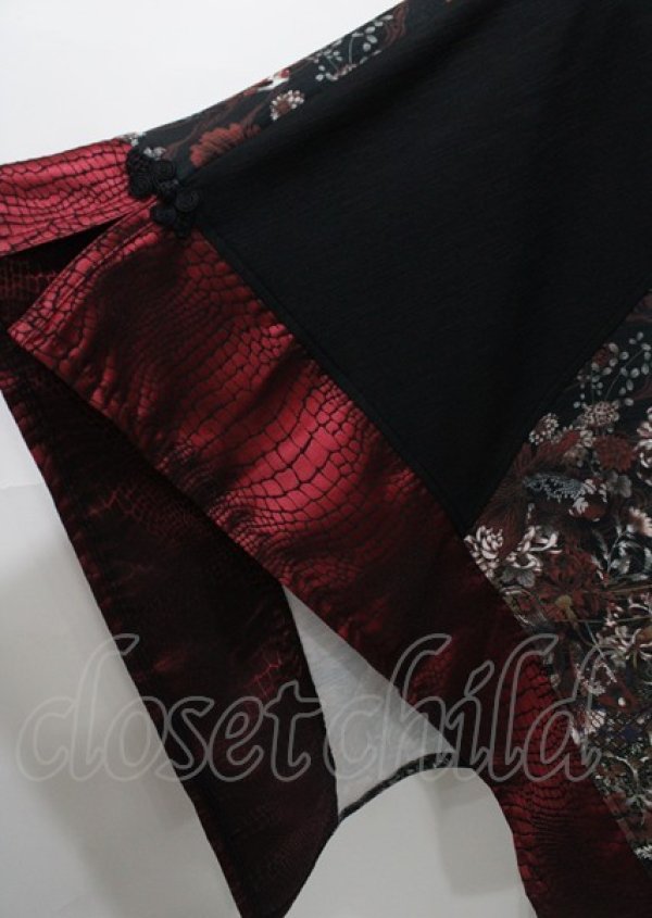 Qutie Frash / 龍和柄切替ポンチョ  黒×赤 Y-25-07-25-037-QU-TO-SZ-ZY Qutie Frash / 龍和柄切替ポンチョ 黒×赤 Y-25-07-25-037-QU-TO