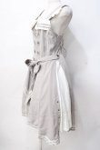 画像2: Ozz oneste / 薔薇刺繍サイドプリーツジャンパースカート  グレー Y-25-07-29-070-OO-OP-SZ-ZY (2)
