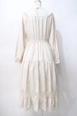画像3: axes femme POETIQUE / ブロッキングブーケ刺繍ワンピース M 生成り Y-25-07-29-083-AX-OP-SZ-ZY (3)