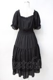 画像4: axes femme POETIQUE / オフショルティアードワンピース M 黒 Y-25-07-29-087-AX-OP-SZ-ZY (4)