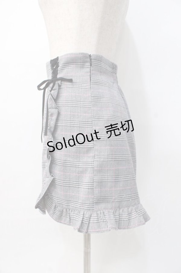 画像2: Honey Cinnamon / チェックフリルショートパンツ F グレー Y-25-07-31-121-LO-PA-SZ-ZY (2)