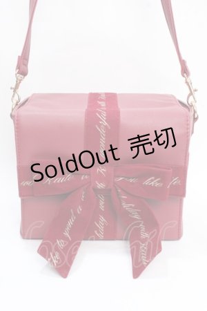 画像: F i.n.t / プレゼントボックスバッグ  レッド Y-25-08-02-009-CA-BG-SZ-ZY