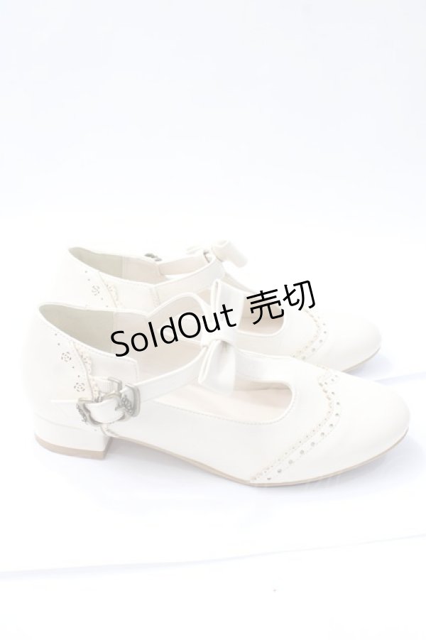 画像4: m petit by misako / AMPUリボンストラップパンプス M 生成り Y-25-08-17-057-LO-SH-SZ-ZT-K017 (4)