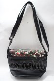 画像2: PINK HOUSE / メリーストロベリー柄ショルダーバッグ  黒 Y-25-08-17-038-LO-BG-SZ-ZT500 (2)