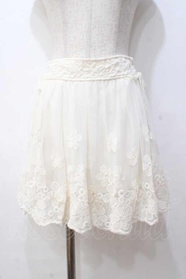 画像1: LIZ LISA / お花刺繍レースチュールスカート 0 アイボリー Y-25-08-18-022-LO-SK-SZ-ZH (1)