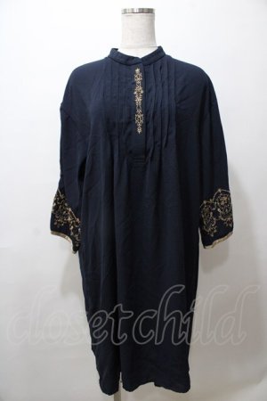 画像: axes femme / 袖刺繍Aラインシャツワンピース M 紺 Y-25-08-19-070-AX-OP-SZ-ZY