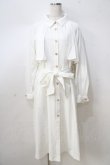 画像1: axes femme / 後レースアップトレンチコート F 白 Y-25-08-30-121-AX-CO-SZ-ZY (1)