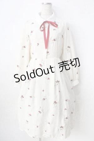 画像: axes femme / 苺総刺繍ワンピース  生成り Y-25-09-01-063-AX-OP-SZ-ZY