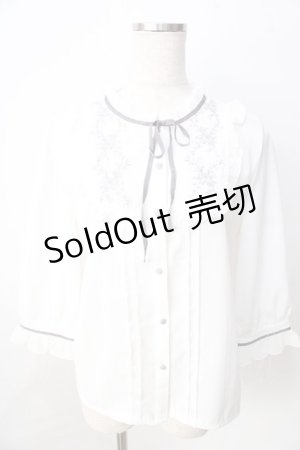 画像: axes femme / 刺繍入りプチハイブラウス M 白 Y-25-09-01-029-AX-BL-SZ-ZI