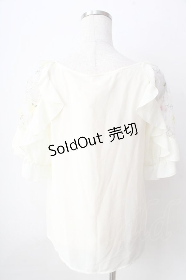 画像2: axes femme / 袖チュールフラワーシフォントップス  生成り Y-25-09-05-035-AX-TO-SZ-ZY (2)