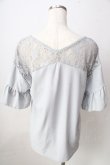 画像2: axes femme / ヨークレース変型袖プルオーバー  サックス Y-25-09-05-043-AX-BL-SZ-ZY (2)